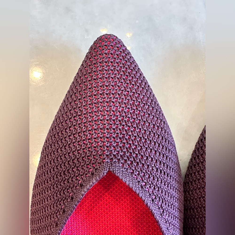 Rothy’s size 10 berry lattice stitch points.